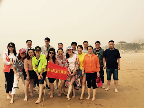 <b>2016年6月18日-19日，公司组织港中旅（青岛）海泉湾度假区2日游</b>