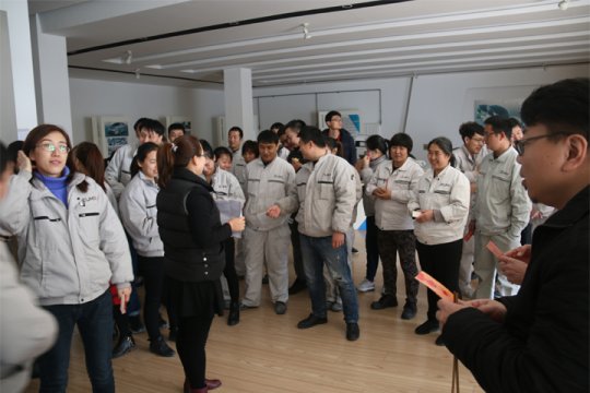 <b>2018年3月6日，公司组织正月十五猜灯谜活动。</b>